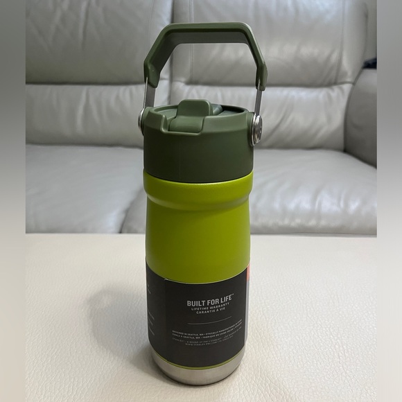 NWT -Stanley The Iceflow Flip Straw Water Bottle 17oz/0.5L 10hrs Cold 30hrs Iced - Picture 2 of 8